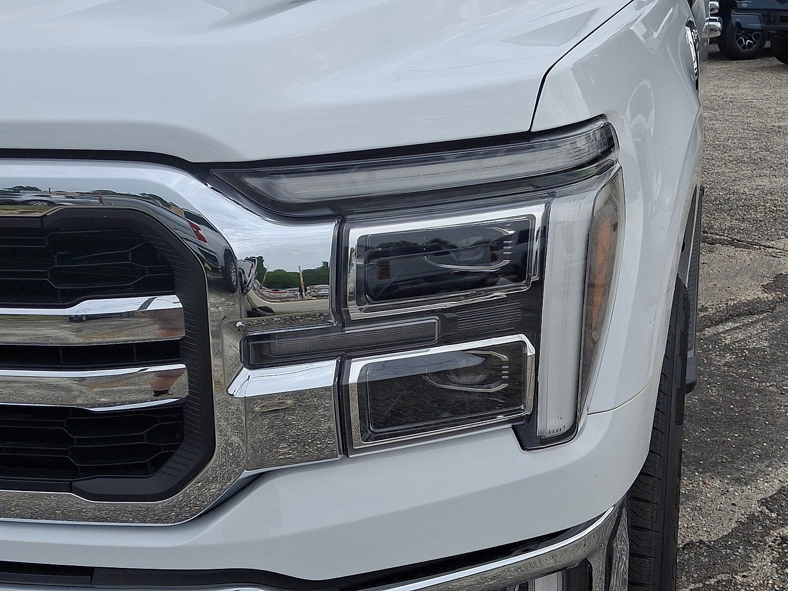 Certified 2024 Ford F150 Lariat w/ Equipment Group 502A High AWD/4WD image 9