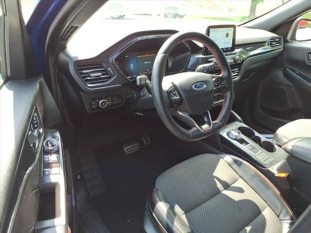 Certified 2023 Ford Escape ST-Line Select AWD/4WD image 10