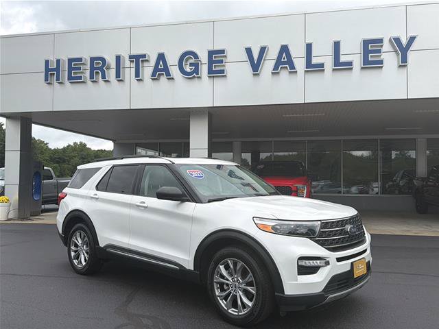 Certified 2022 Ford Explorer XLT w/ Equipment Group 202A AWD/4WD image 1