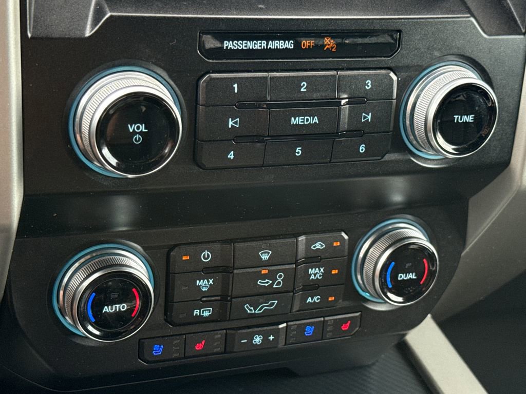 Certified 2019 Ford F150 Lariat w/ Equipment Group 502A Luxury image 23