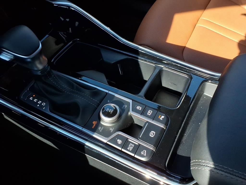 Used 2023 Kia Sorento SX Prestige image 17