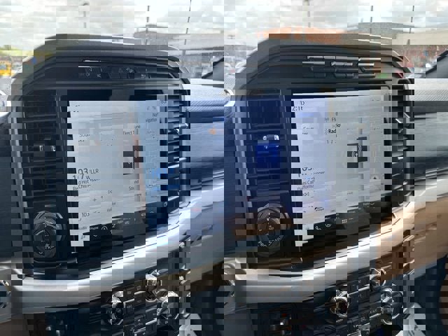 Certified 2021 Ford F150 XLT w/ Equipment Group 302A High image 18