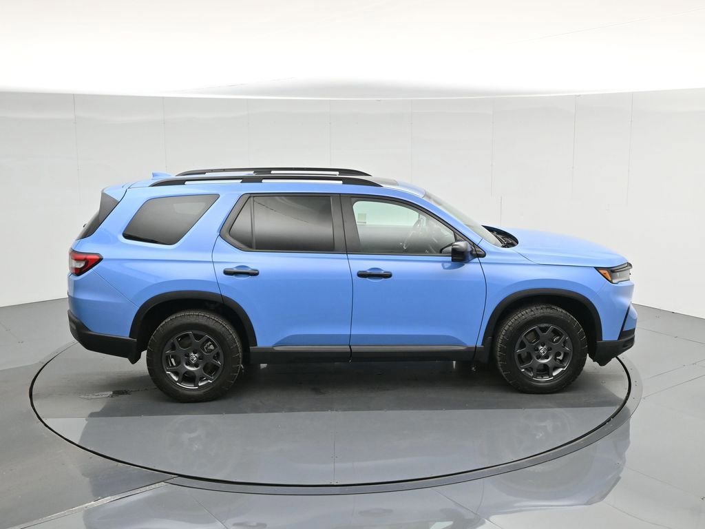 Used 2024 Honda Pilot TrailSport image 9