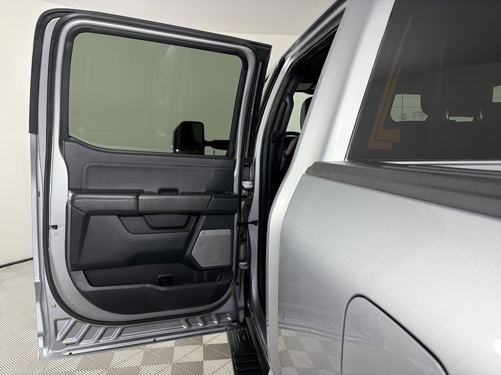 Certified 2025 Ford F150 Lariat w/ FX4 Off-Road Package image 12