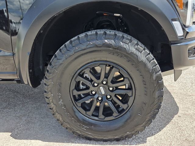 Certified 2025 Ford F150 Raptor AWD/4WD image 11