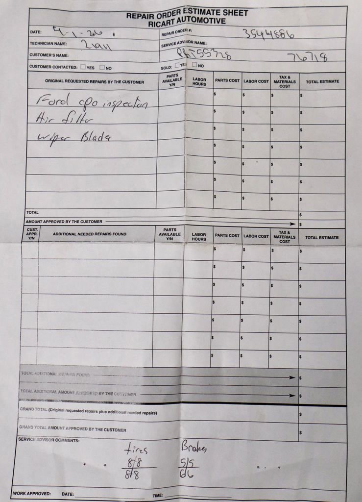 Used 2022 Nissan Kicks SV image 12