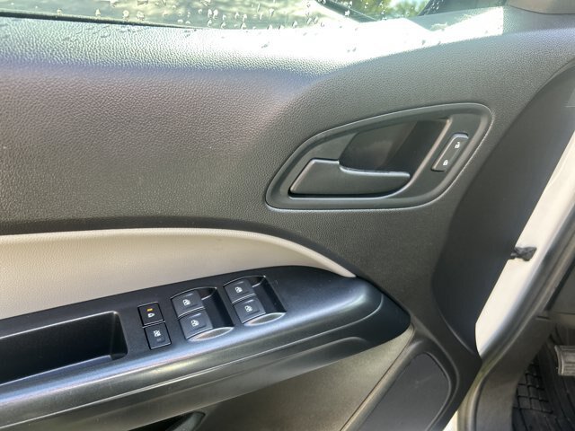 Used 2021 Chevrolet Colorado W/T w/ WT Convenience Package RWD image 13