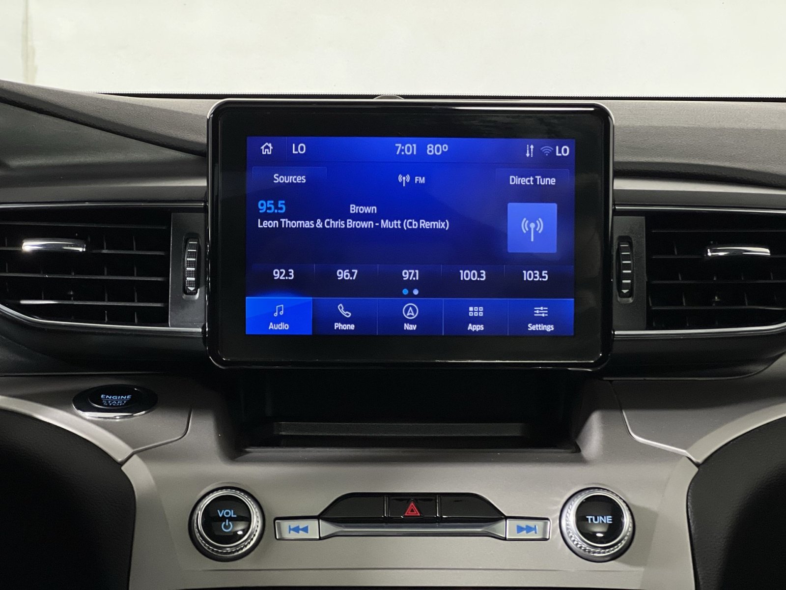 Certified 2022 Ford Explorer XLT w/ Equipment Group 202A AWD/4WD image 18