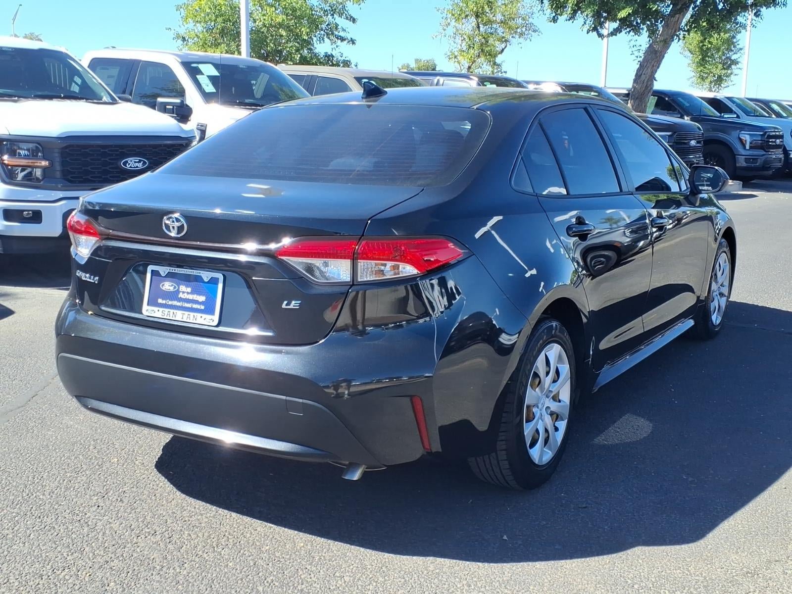 Used 2020 Toyota Corolla LE w/ Carpet Mat Package (TMS) FWD image 4