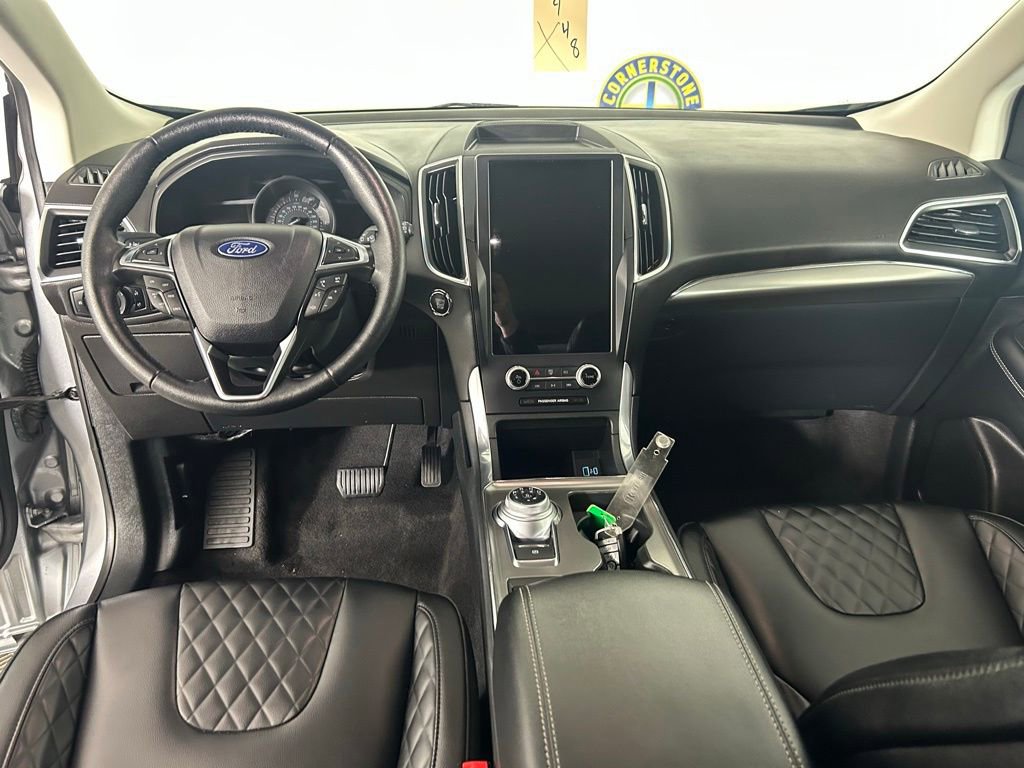 Certified 2024 Ford Edge Titanium AWD/4WD image 7