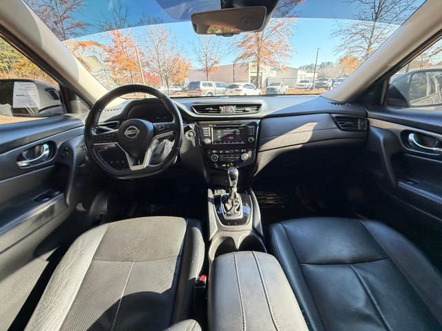 Used 2019 Nissan Rogue SV w/ Premium Package image 10