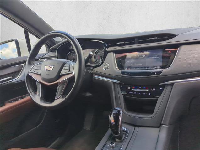 Used 2023 Cadillac XT5 Premium Luxury w/ Technology Package FWD image 27