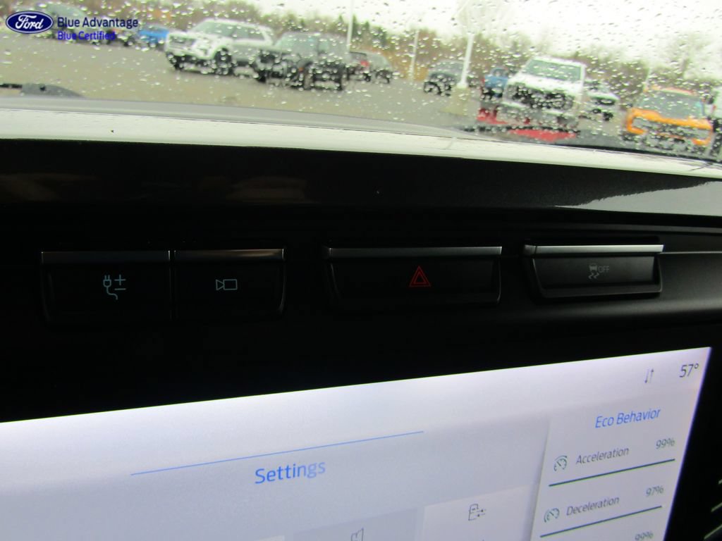 Certified 2023 Ford F150 Lariat AWD/4WD image 35