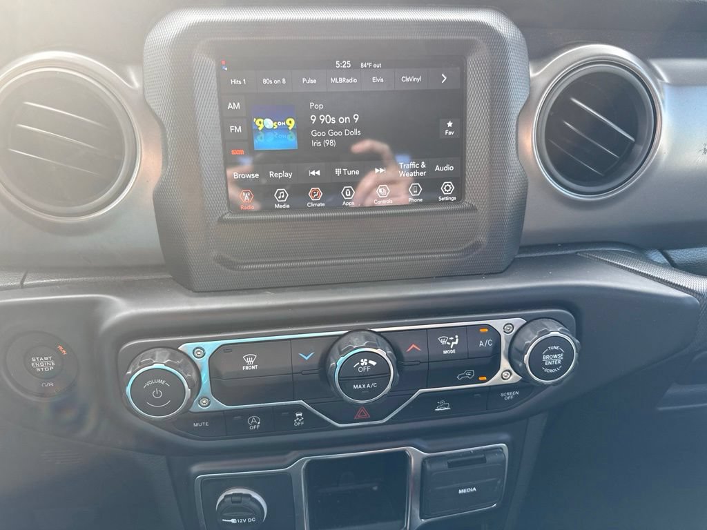 Used 2022 Jeep Wrangler Sport AWD/4WD image 10