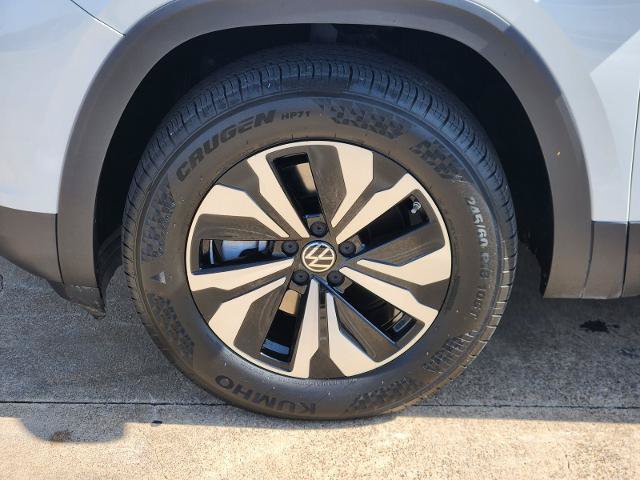 Used 2024 Volkswagen Atlas SE FWD image 9