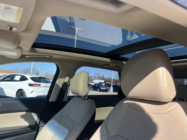 Certified 2017 Ford Edge SEL w/ Equipment Group 201A image 21