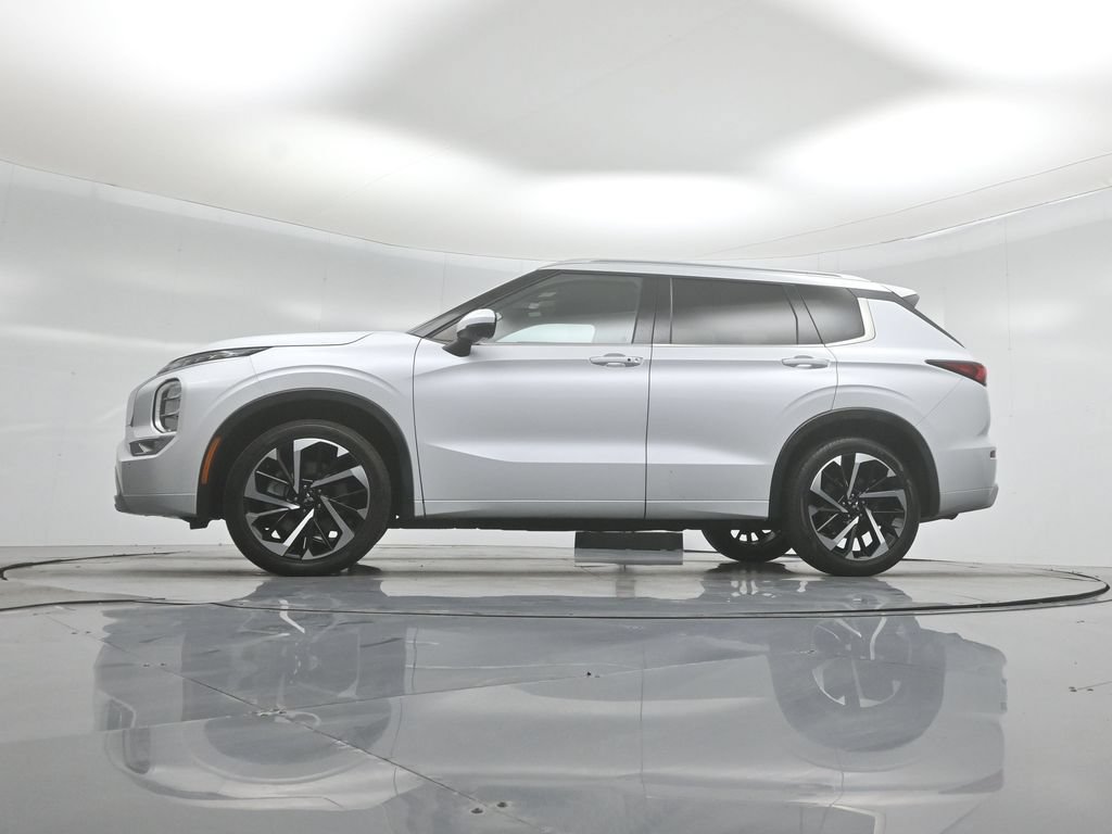 Used 2024 Mitsubishi Outlander SEL FWD image 49