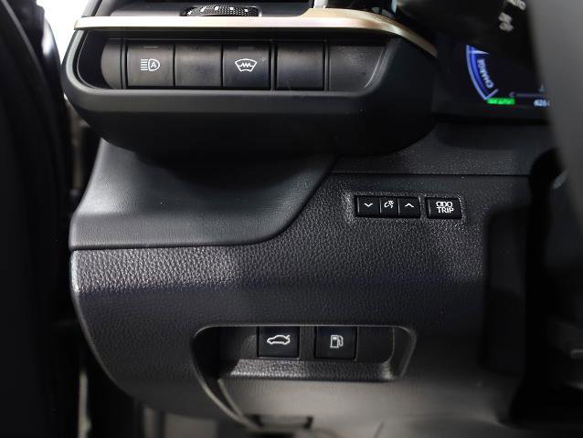 Used 2023 Toyota Crown XLE image 19