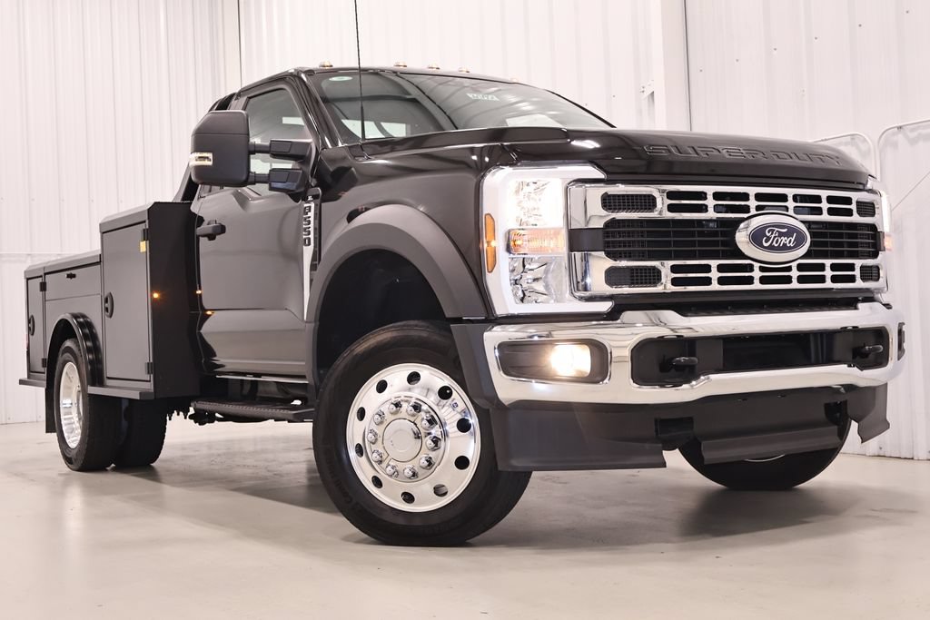 Certified 2025 Ford F550 4x4 Regular Cab Super Duty image 43