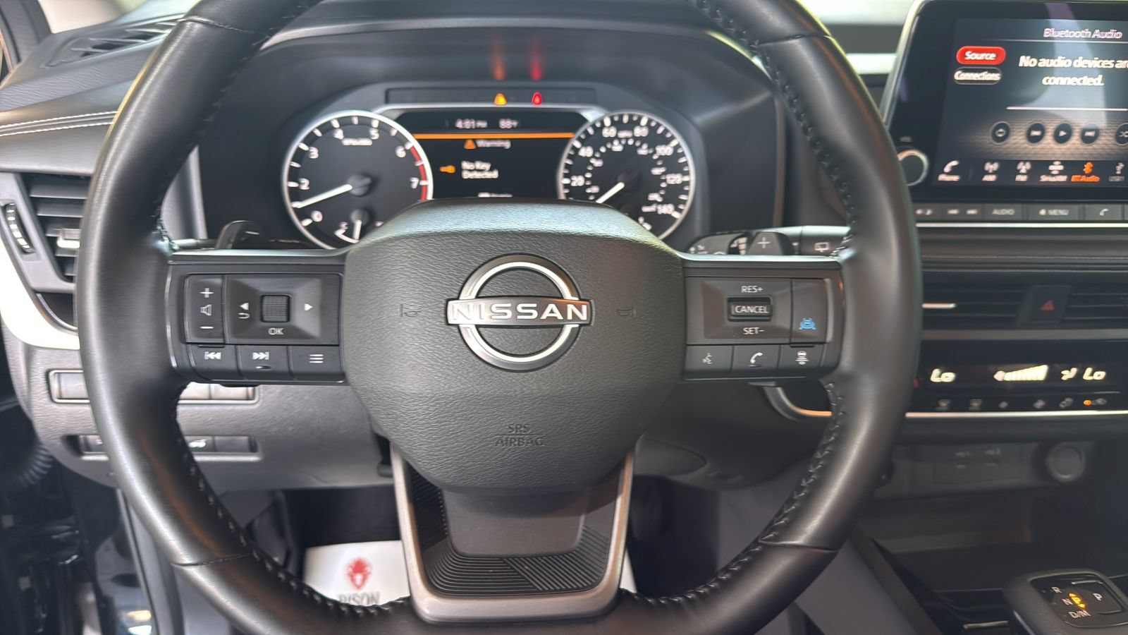 Used 2025 Nissan Rogue SV FWD image 15