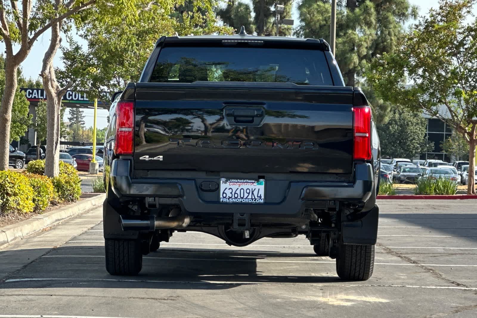 Used 2026 Toyota Tacoma SR5 AWD/4WD image 8