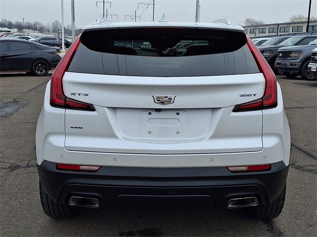 Used 2020 Cadillac XT4 Luxury w/ Cold Weather Package image 3