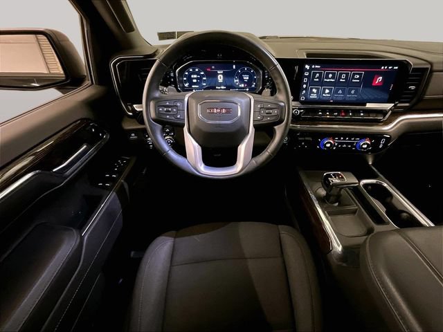 Used 2023 GMC Sierra 1500 Elevation w/ Preferred Package AWD/4WD image 5
