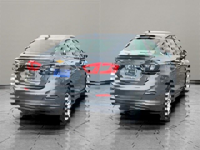 Used 2019 Chevrolet Cruze Diesel w/ Sun And Sound Package image 12