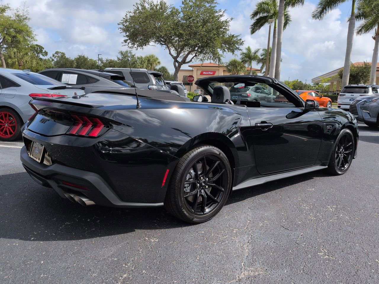 Certified 2025 Ford Mustang GT Premium RWD image 4