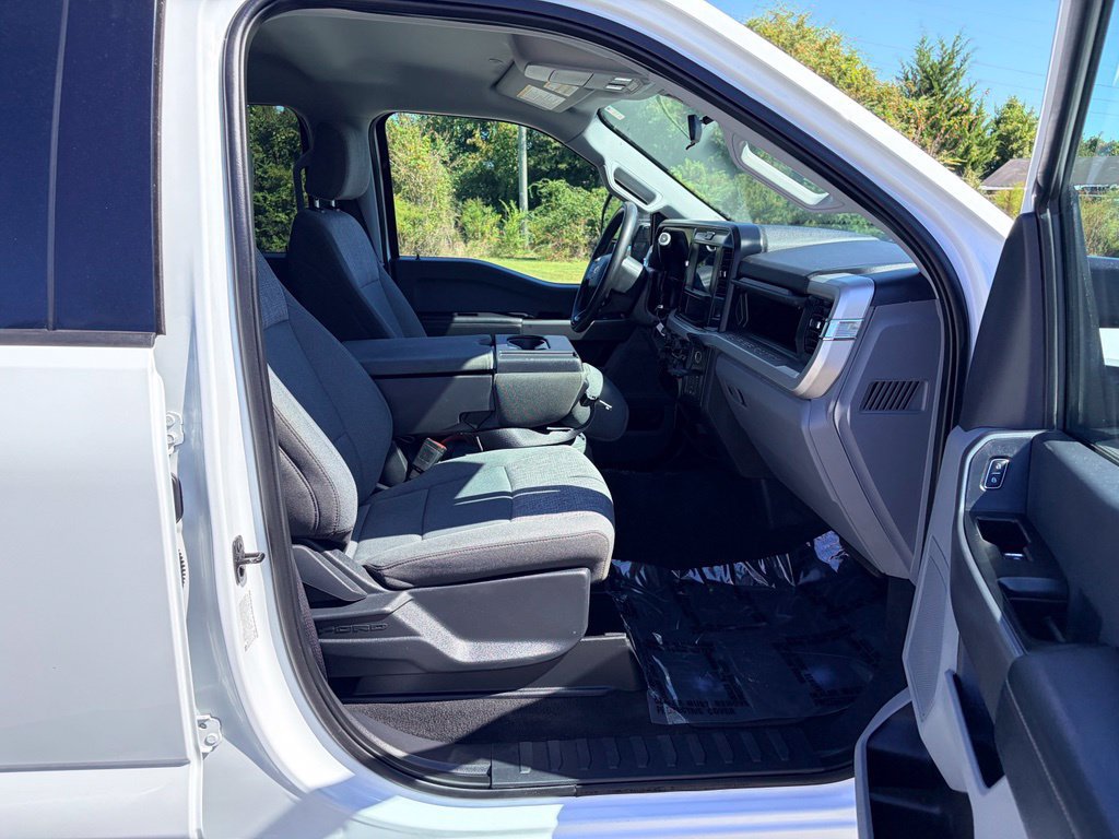 Certified 2025 Ford F350 XLT AWD/4WD image 24