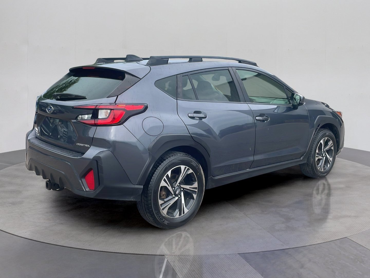 Used 2024 Subaru Crosstrek 2.0i Premium AWD/4WD image 6