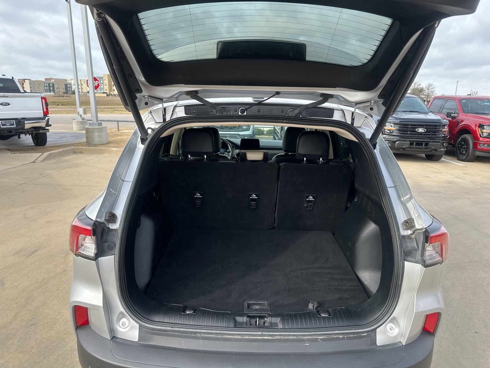 Certified 2020 Ford Escape Titanium image 11