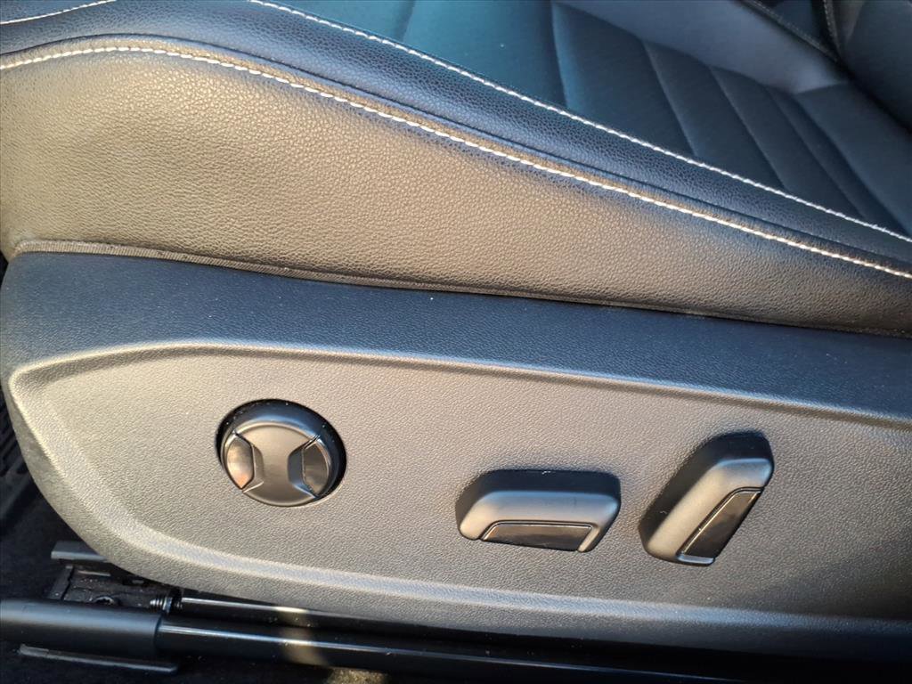 Used 2022 Volkswagen Jetta SE image 14