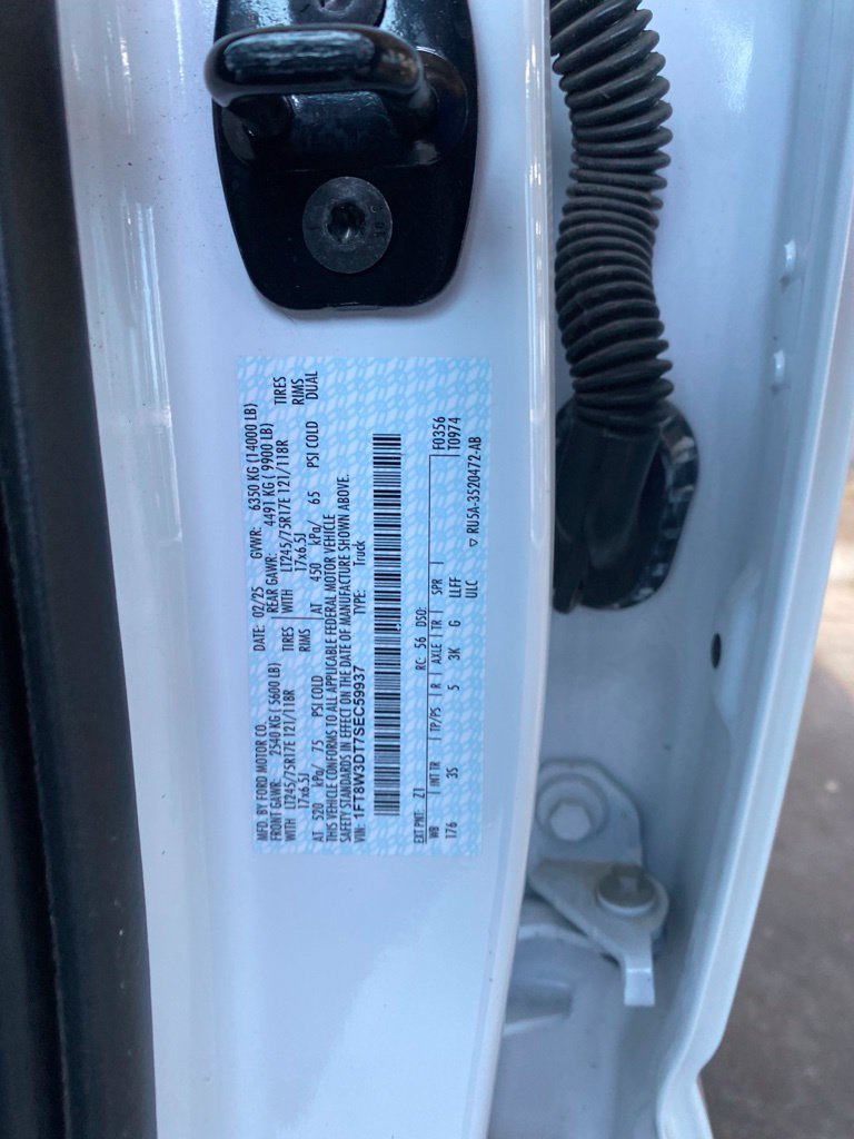 Certified 2025 Ford F350 XLT w/ 360-Degree Camera Package AWD/4WD image 14