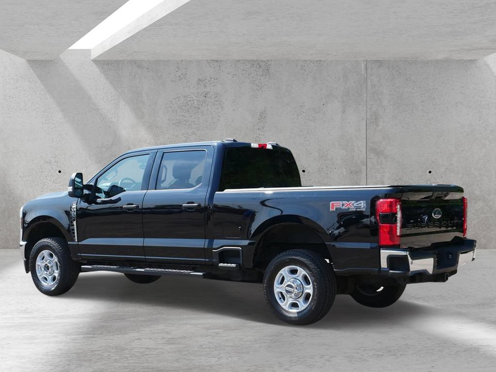 Certified 2025 Ford F350 XLT w/ 360-Degree Camera Package AWD/4WD image 5