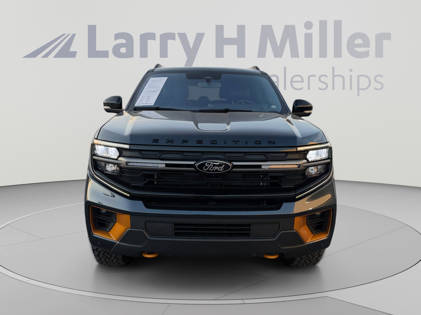 Certified 2025 Ford Expedition Tremor AWD/4WD image 8