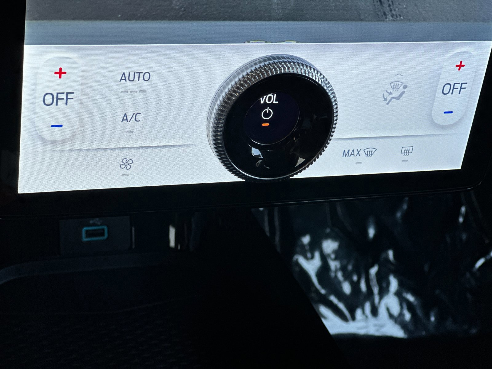 Certified 2024 Ford Mustang Mach-E Select image 22