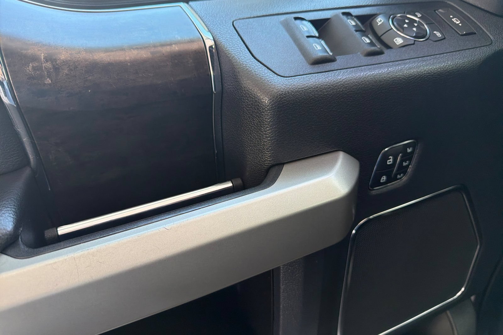 Certified 2022 Ford F250 Lariat AWD/4WD image 16