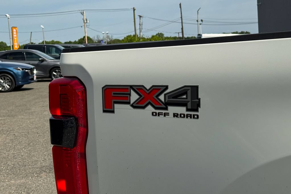 Certified 2026 Ford F350 Platinum w/ FX4 Off-Road Package AWD/4WD image 19
