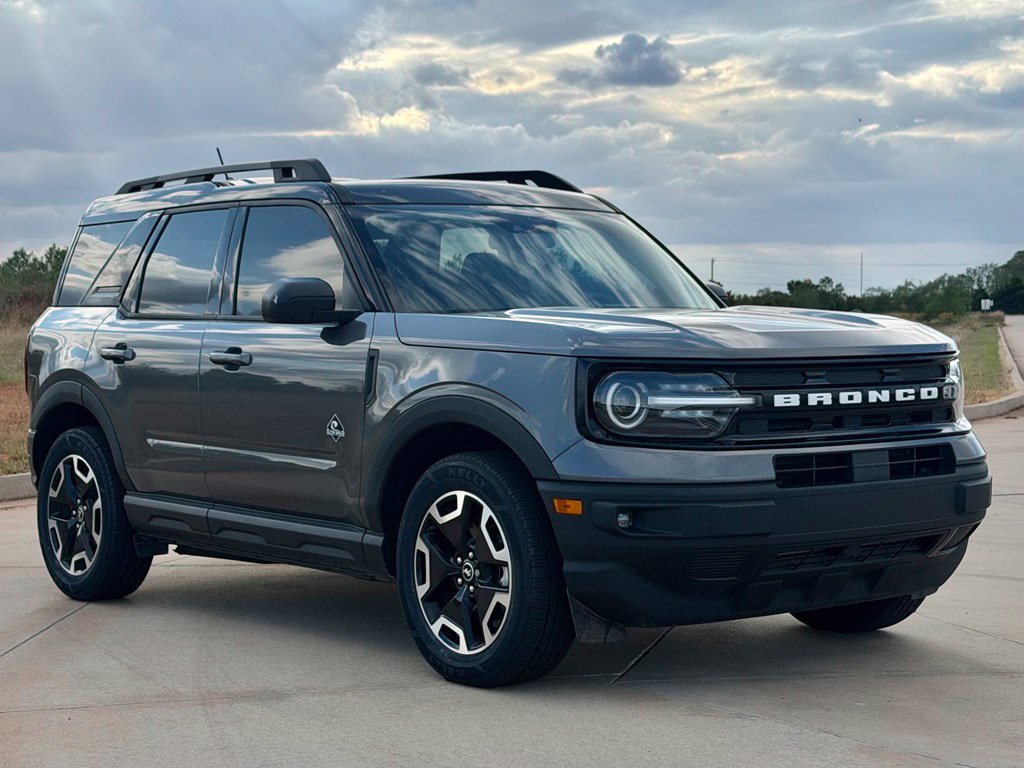 Certified 2024 Ford Bronco Sport Outer Banks w/ Tech Package AWD/4WD image 1