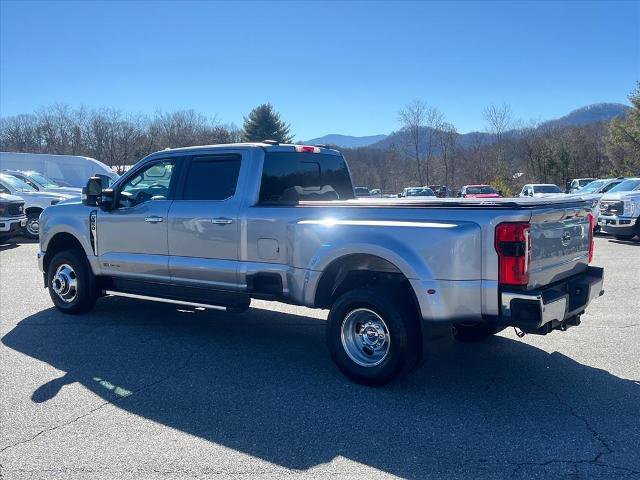Certified 2023 Ford F350 Lariat w/ Chrome Package image 4