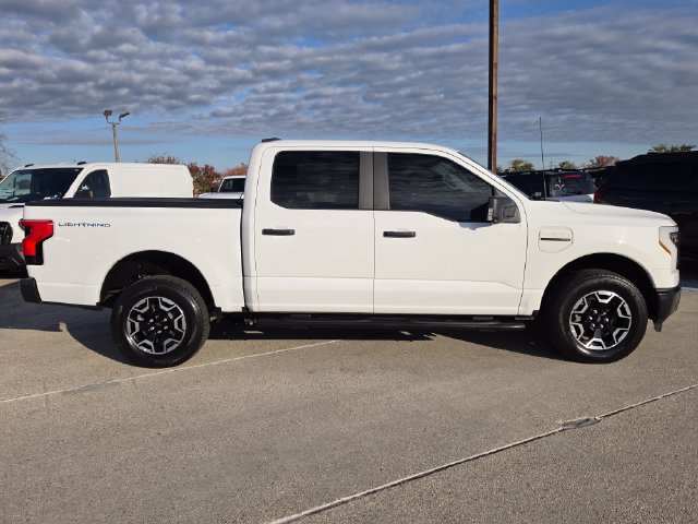 Certified 2022 Ford F150 Lightning Pro w/ Tow Technology Package AWD/4WD image 4