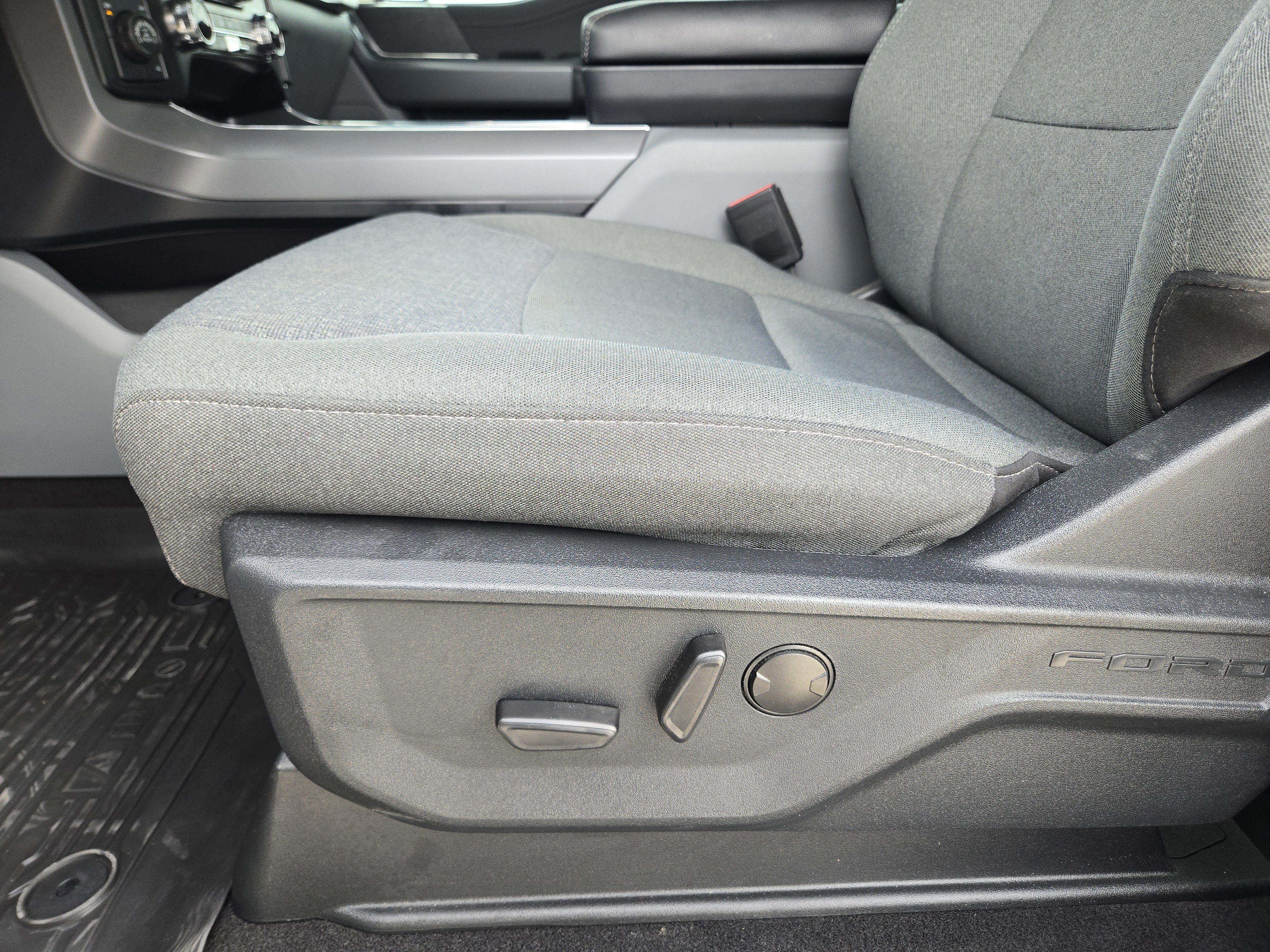 Certified 2024 Ford F150 XLT w/ Equipment Group 302A MID image 23