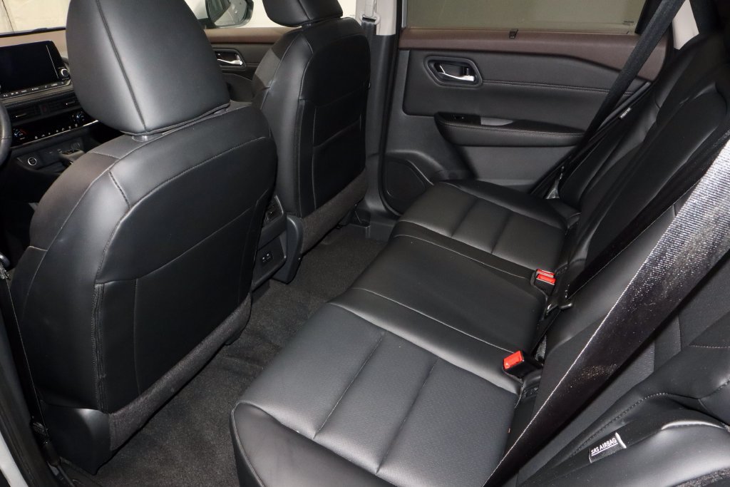 Used 2023 Nissan Rogue SV w/ SV Premium B Package AWD/4WD image 20
