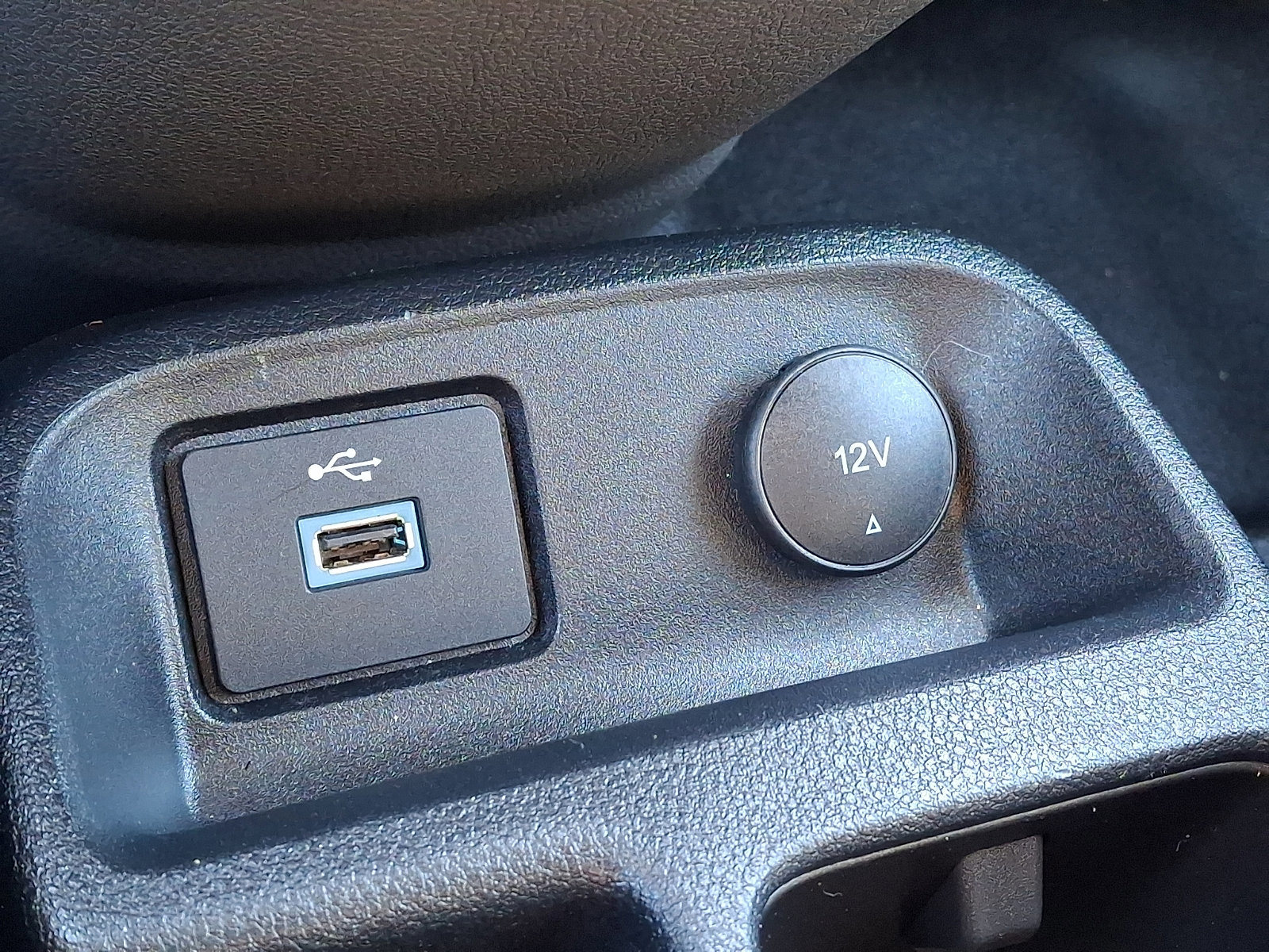 Certified 2023 Ford Transit Connect XL w/ Trailer Tow Package image 31