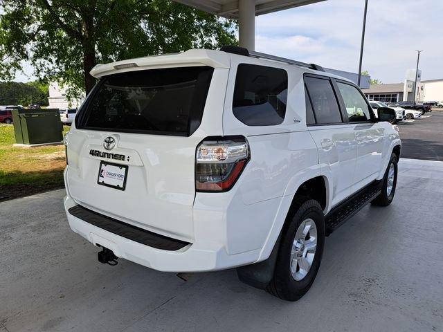 Used 2020 Toyota 4Runner SR5 Premium w/ Moonroof Package AWD/4WD image 4
