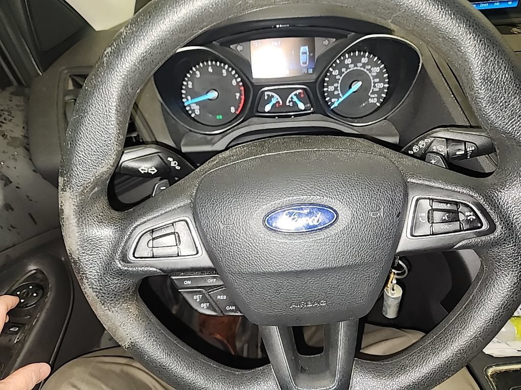 Certified 2017 Ford Escape SE w/ SE Cold Weather Package AWD/4WD image 7