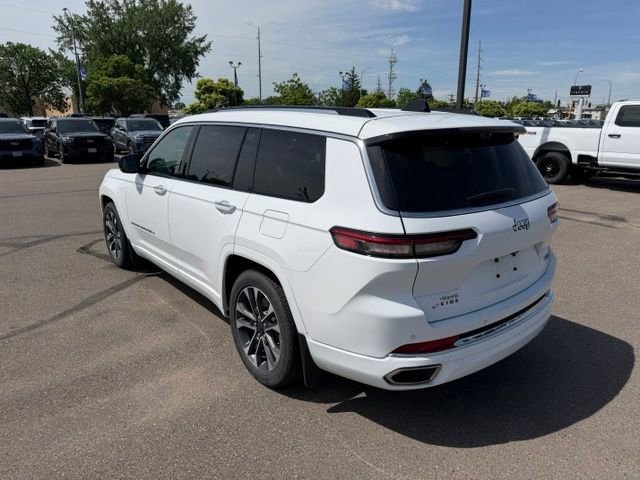 Used 2023 Jeep Grand Cherokee L Overland w/ Luxury Tech Group IV AWD/4WD image 6