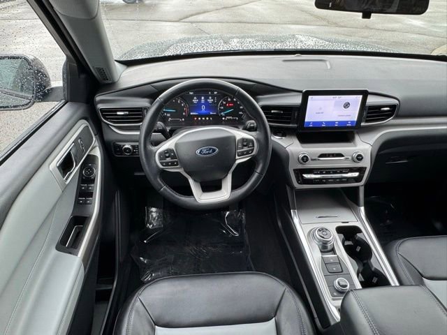 Certified 2023 Ford Explorer XLT w/ Equipment Group 202A AWD/4WD image 11