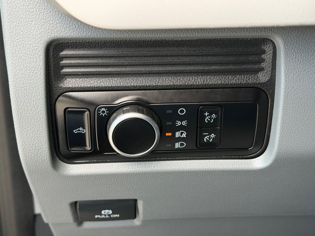 Certified 2026 Ford F250 XL AWD/4WD image 29